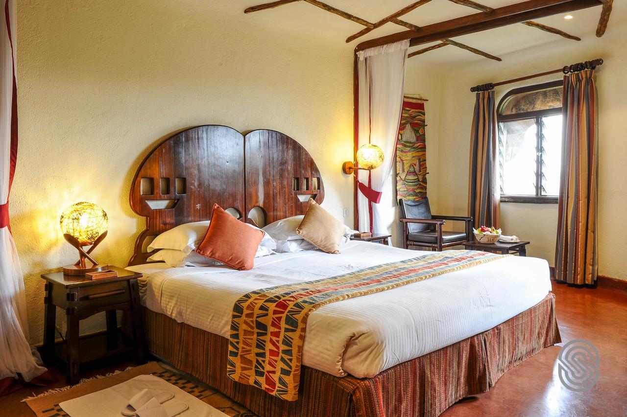 Serengeti Serena Safari Lodge ภายนอก รูปภาพ