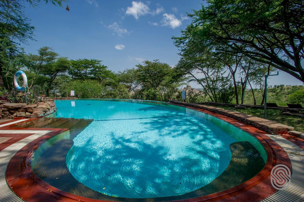 Serengeti Serena Safari Lodge ภายนอก รูปภาพ